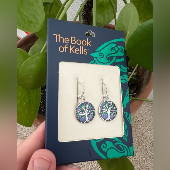🌲NWT Book of Kells earrings - Picture 4 of 4